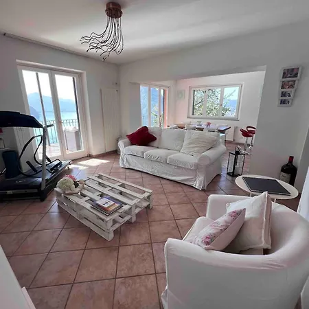 Apartment Sweet View